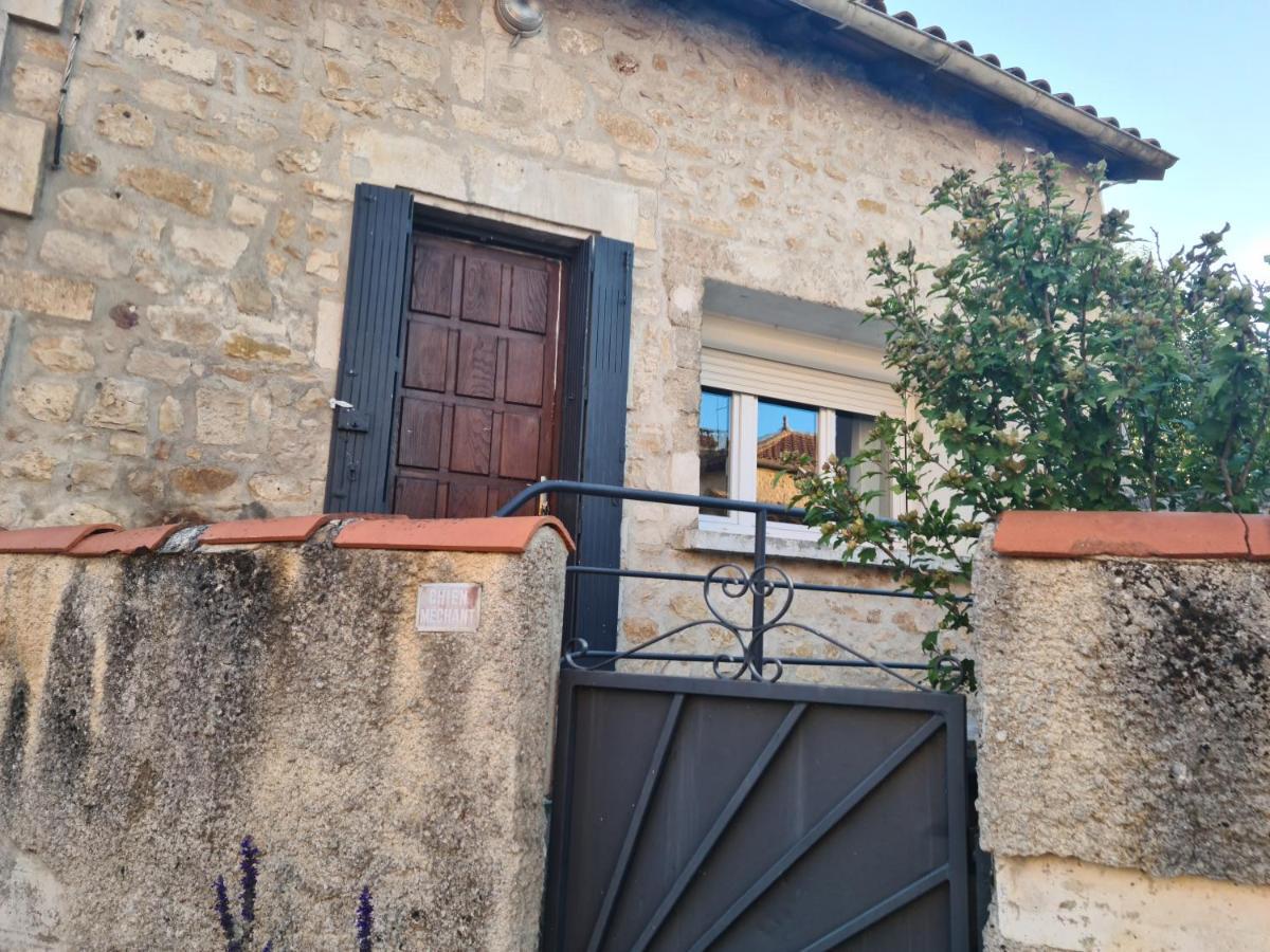 Logement Entier Situe A Taponnat Fleurignac. 외부 사진
